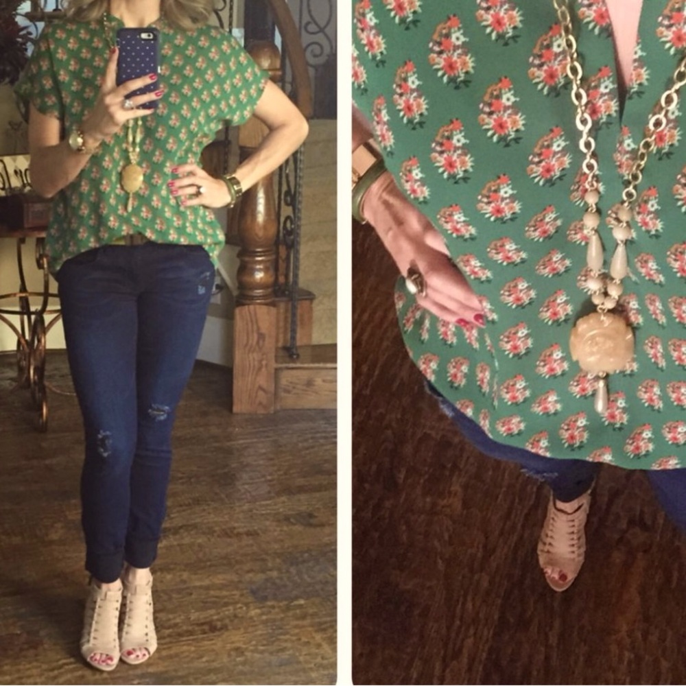 Cabi Stevie green floral tunic size medium